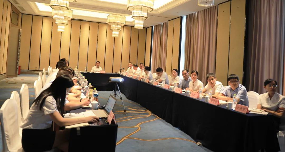 爱游戏最新官网_爱游戏(中国)
商学院新梯队训练营学员合影留念