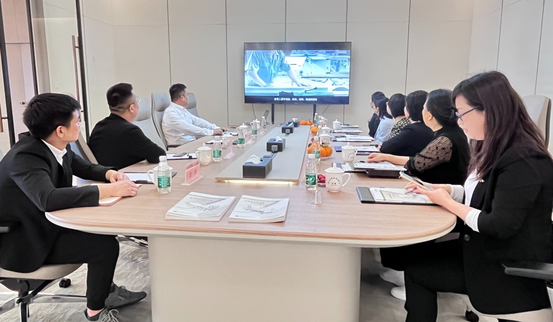 面对面传经送宝 心连心砥砺前行|省护理学会专家一行莅临爱游戏最新官网_爱游戏(中国)
医疗